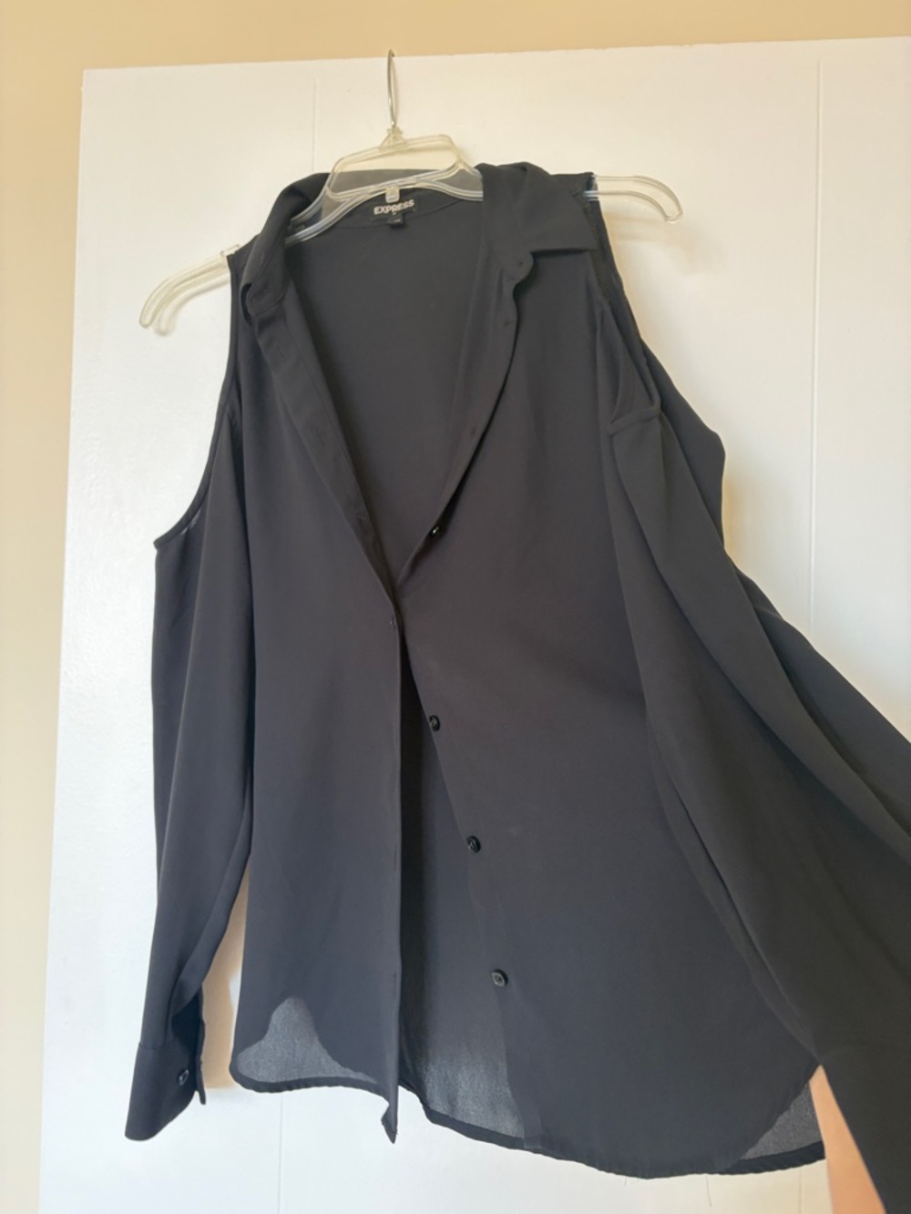 Express Black Cold-Shoulder Button-Down Blouse - Picture 4 of 6